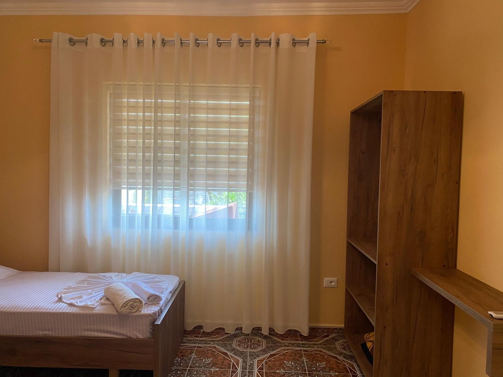 The Hideaway Guesthouse Bahçallëk エクステリア 写真