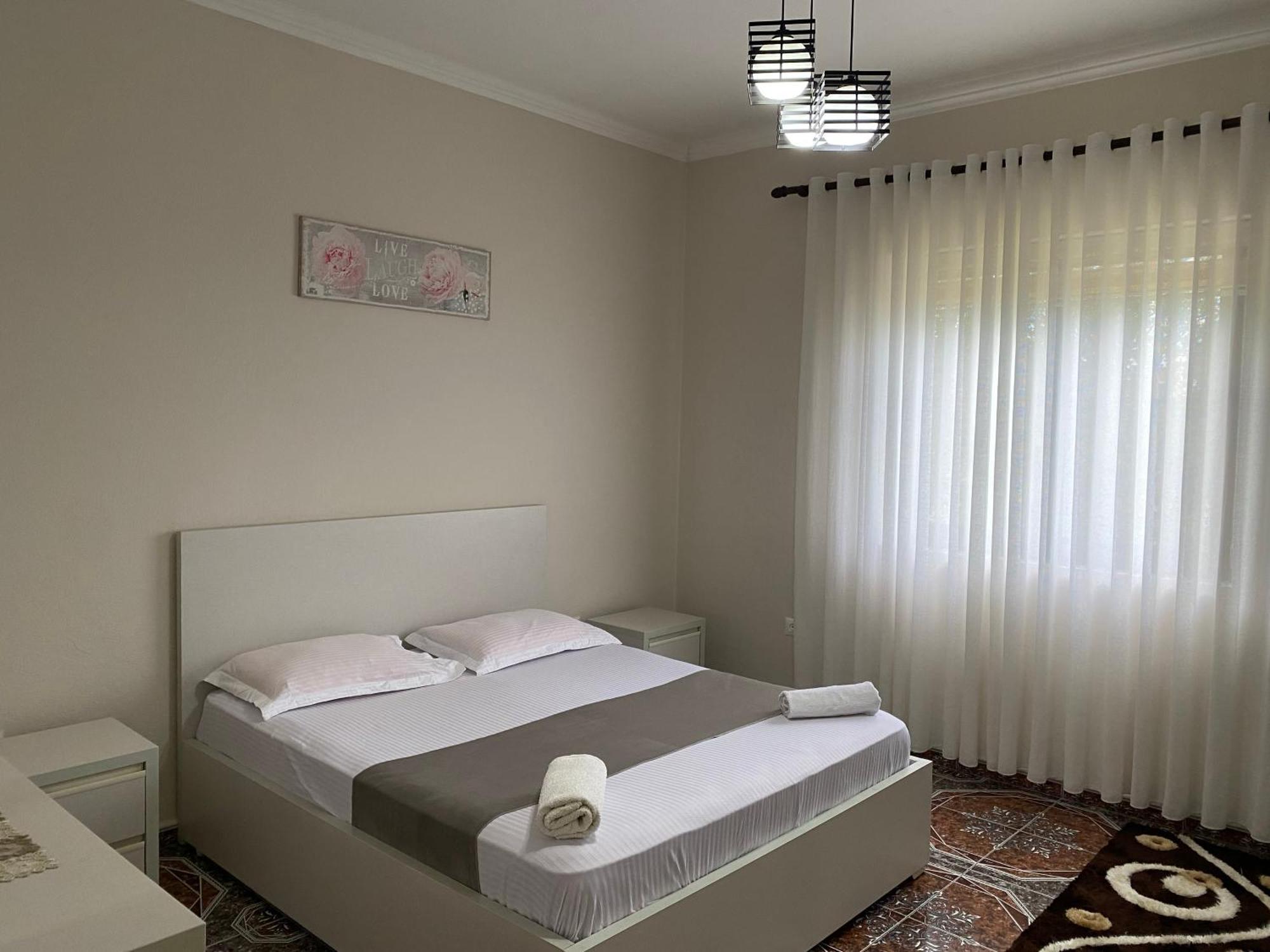 The Hideaway Guesthouse Bahçallëk エクステリア 写真